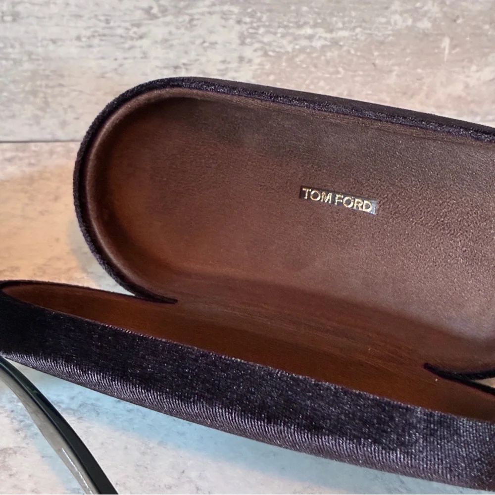 Tom Ford olive transparent
